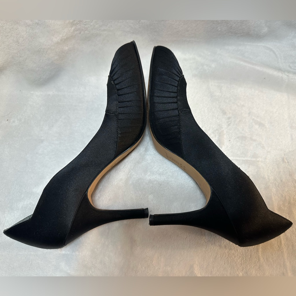 Euc-Nina Womens Evening Black Satin Peep Round Toe Pumps Slip On Shoes Size- 9m — image 7 of 8